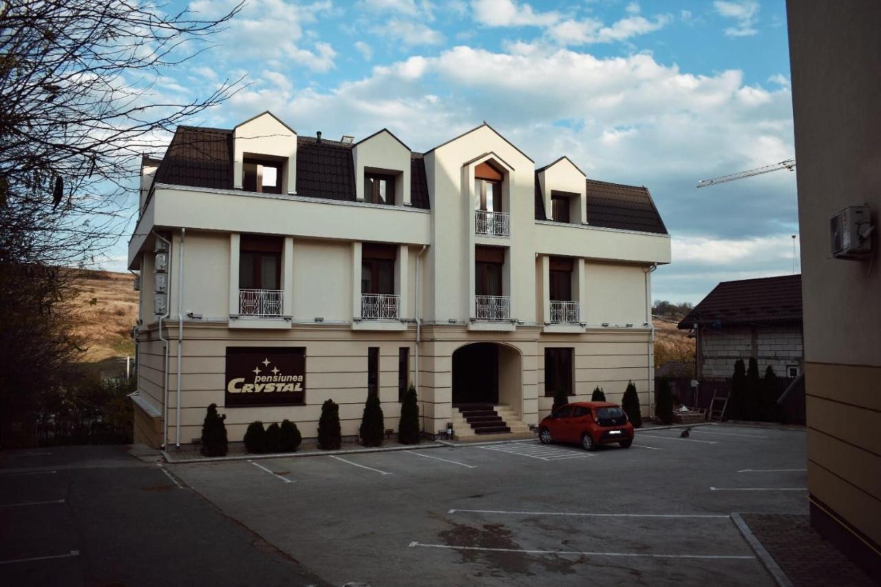 Pensiunea Crystal Valea Lupului  Exterior photo